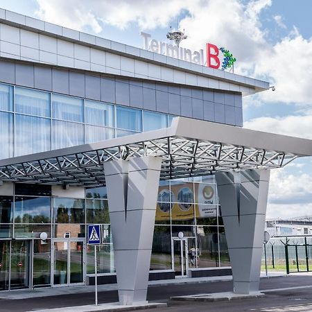 Terminal B Hotel Kyiv Exterior photo